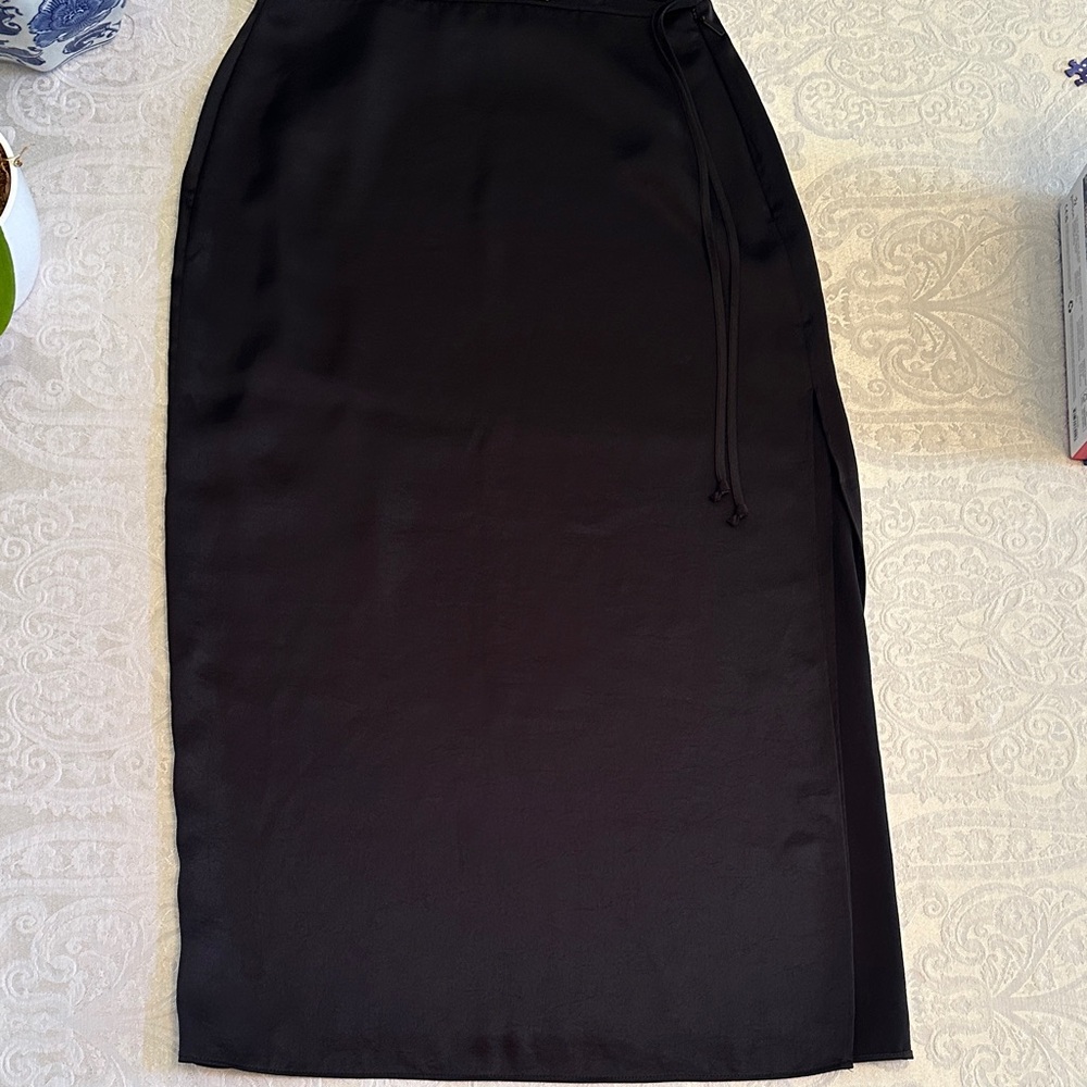 Wilfred Black Pencil Skirt